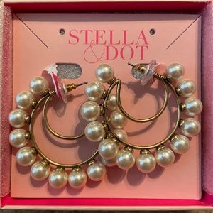 Stella & Dot Power Pearl Hoop